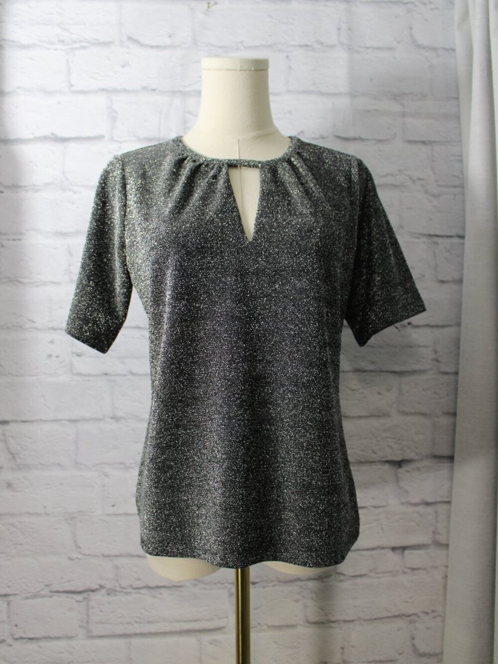 MICHAEL Michael Kors Small Black Silver Glitter Keyhole Shortsleeve Blouse